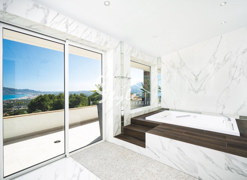 Resale - Villa - Altea