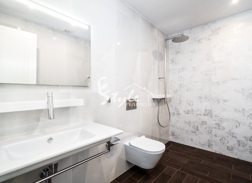 Resale - Villa - Altea