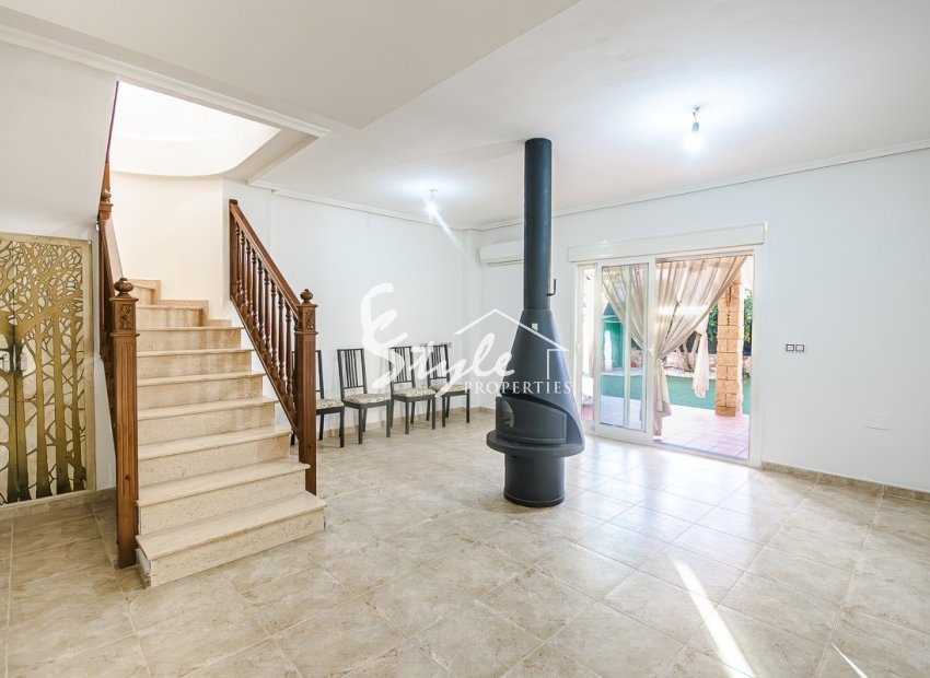 Resale - Villa - Benferri