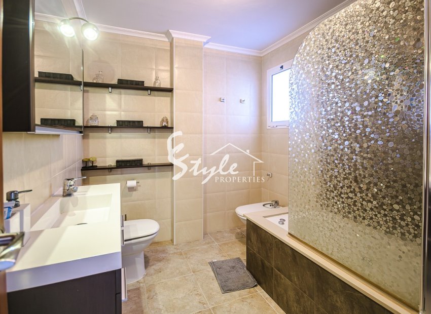 Resale - Villa - Benferri