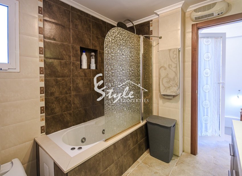 Resale - Villa - Benferri