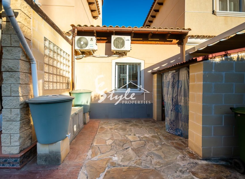 Resale - Villa - Benferri