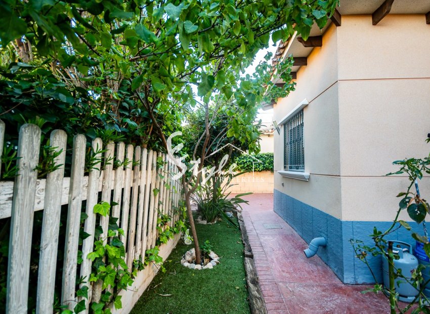 Resale - Villa - Benferri