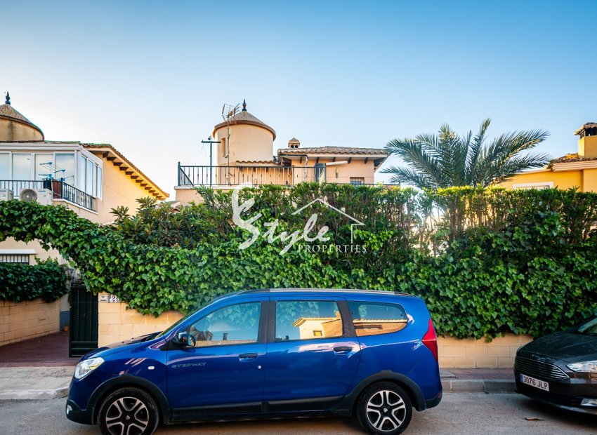 Resale - Villa - Benferri