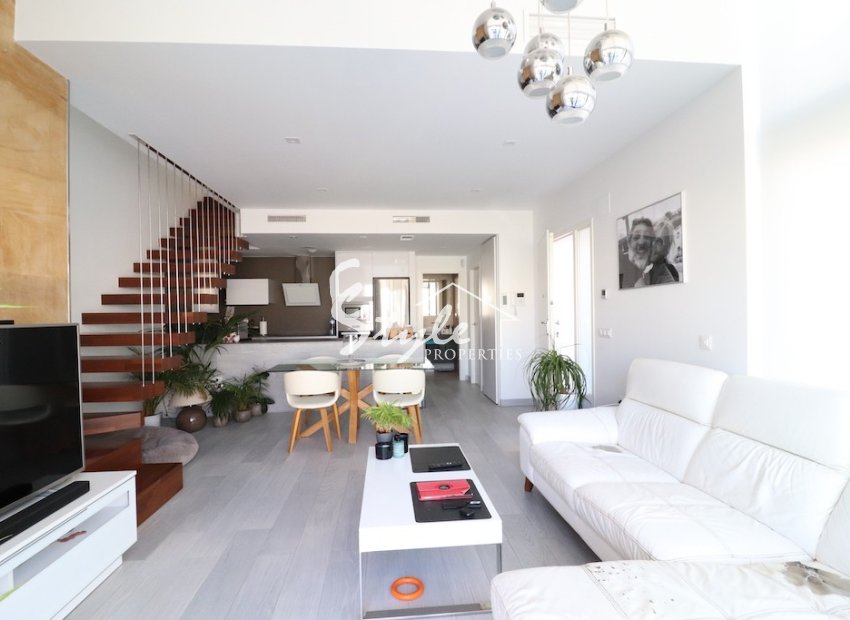 Resale - Villa - Cabo Roig - Lomas de Cabo Roig