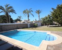 Resale - Villa - Cabo Roig