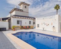 Resale - Villa - Cabo Roig