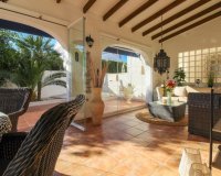 Resale - Villa - Cabo Roig