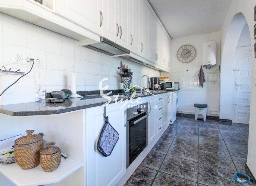 Resale - Villa - Cabo Roig