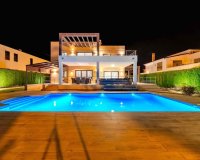 Resale - Villa - Cabo Roig