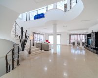 Resale - Villa - Cabo Roig