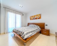 Resale - Villa - Cabo Roig