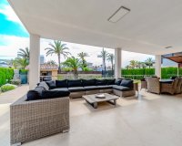Resale - Villa - Cabo Roig