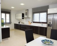 Resale - Villa - Cabo Roig