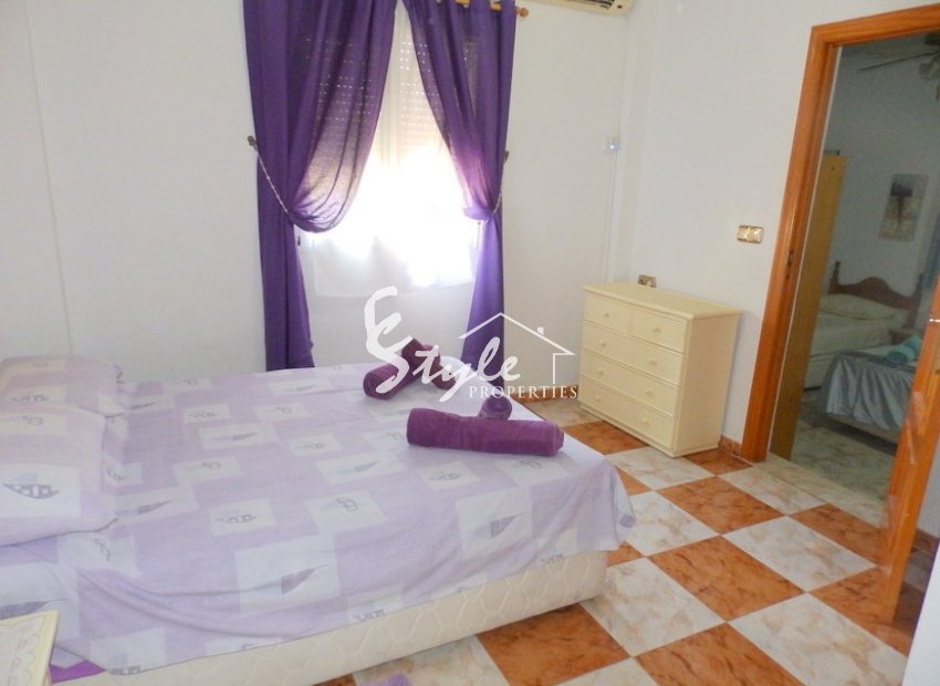 Resale - Villa - Cabo Roig