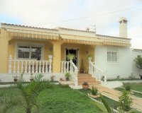 Resale - Villa - Cabo Roig