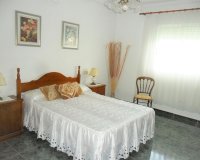 Resale - Villa - Cabo Roig