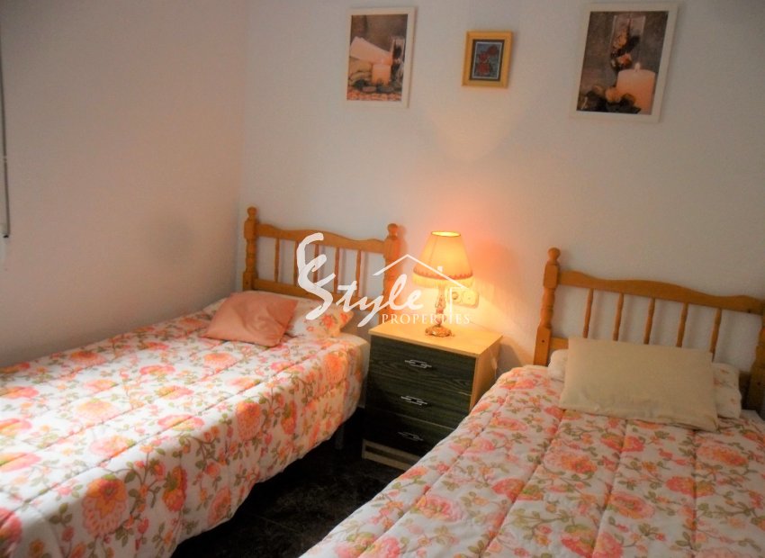 Resale - Villa - Cabo Roig