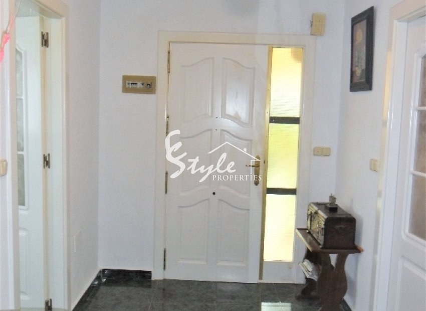 Resale - Villa - Cabo Roig