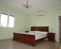 Resale - Villa - Cabo Roig