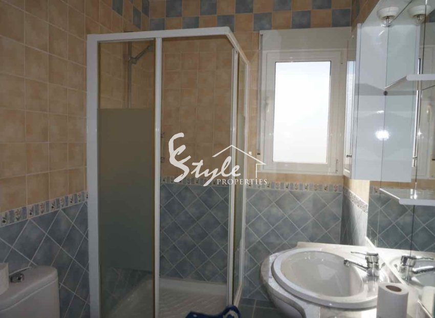 Resale - Villa - Cabo Roig