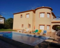Resale - Villa - Cabo Roig