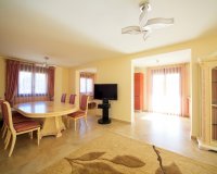 Resale - Villa - Cabo Roig