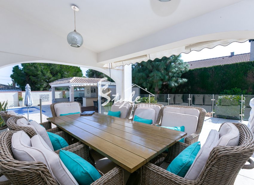 Resale - Villa - Campoamor - Lomas de Don Juan