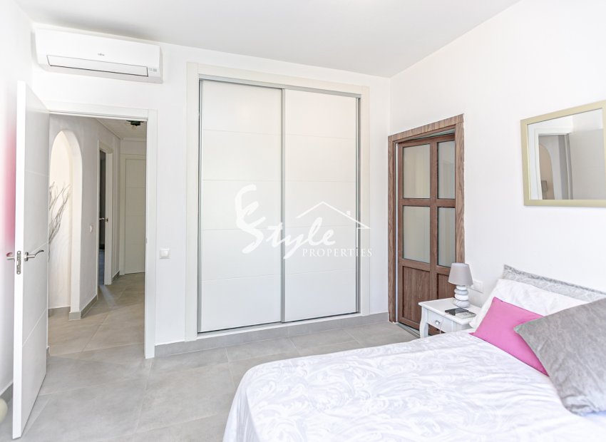 Resale - Villa - Campoamor - Lomas de Don Juan