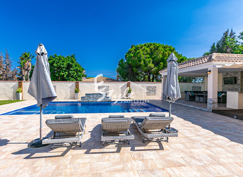 Resale - Villa - Campoamor - Lomas de Don Juan