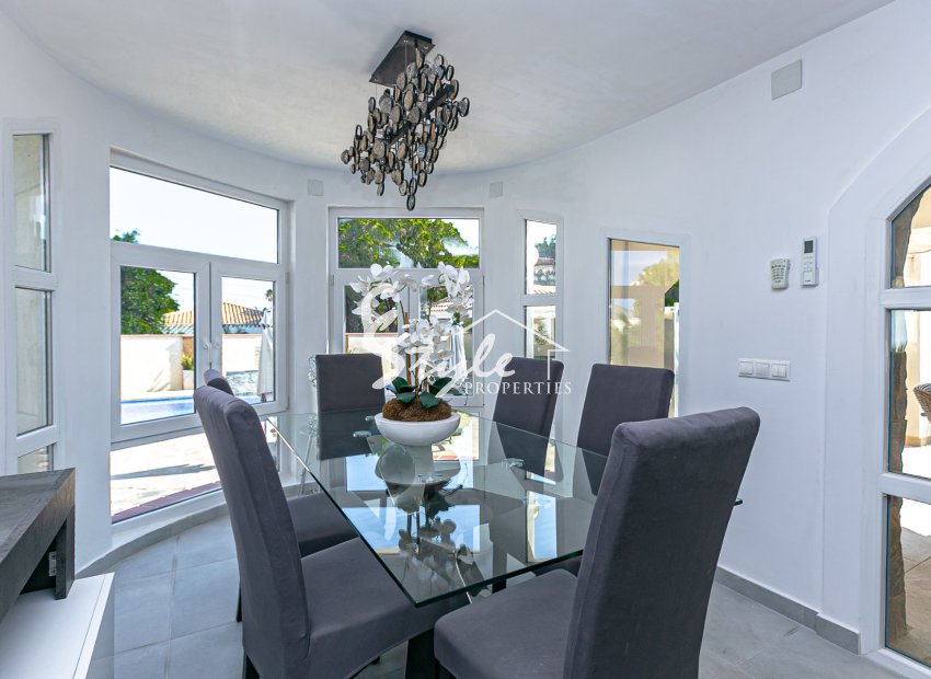 Resale - Villa - Campoamor - Lomas de Don Juan