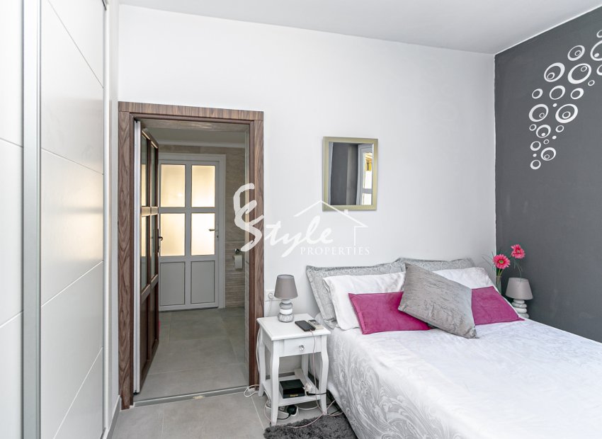 Resale - Villa - Campoamor - Lomas de Don Juan