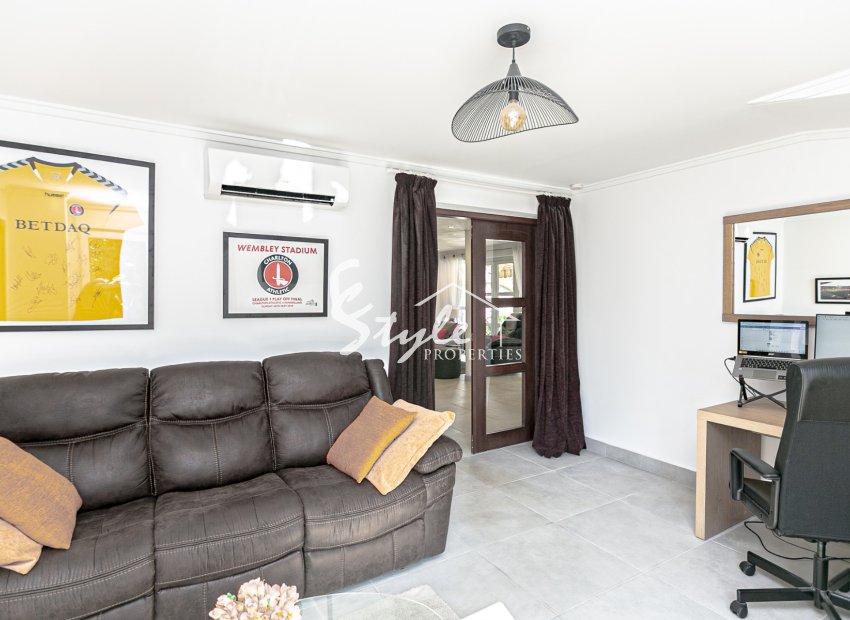 Resale - Villa - Campoamor - Lomas de Don Juan