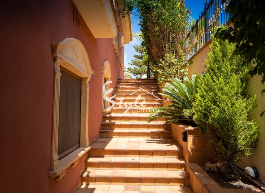 Resale - Villa - Campoamor