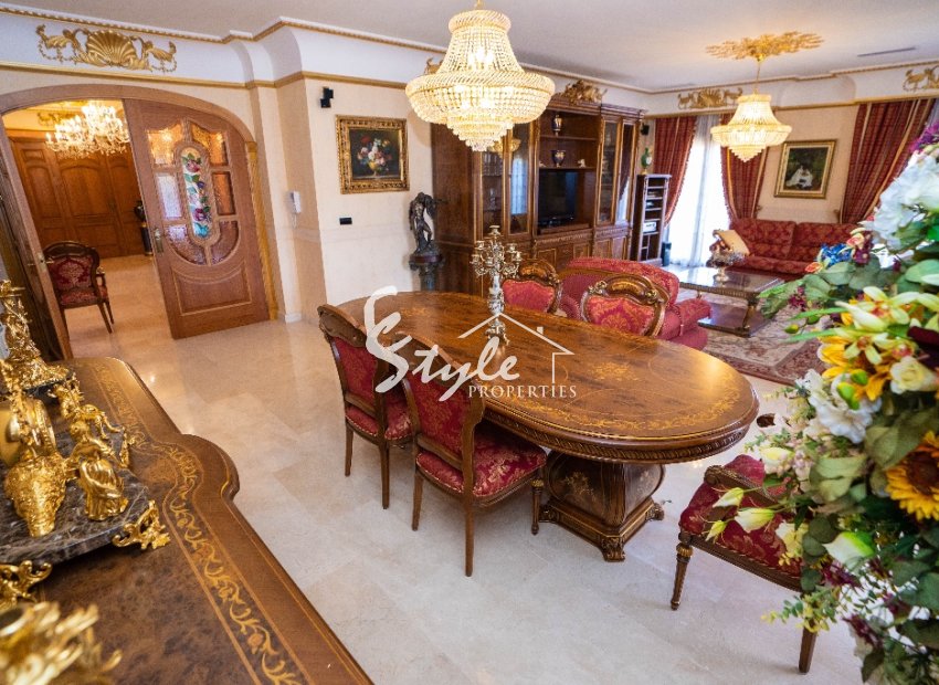 Resale - Villa - Campoamor