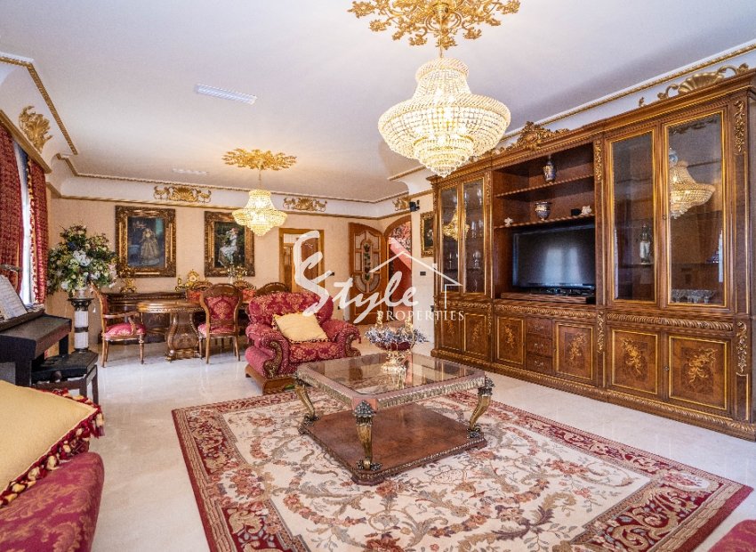 Resale - Villa - Campoamor