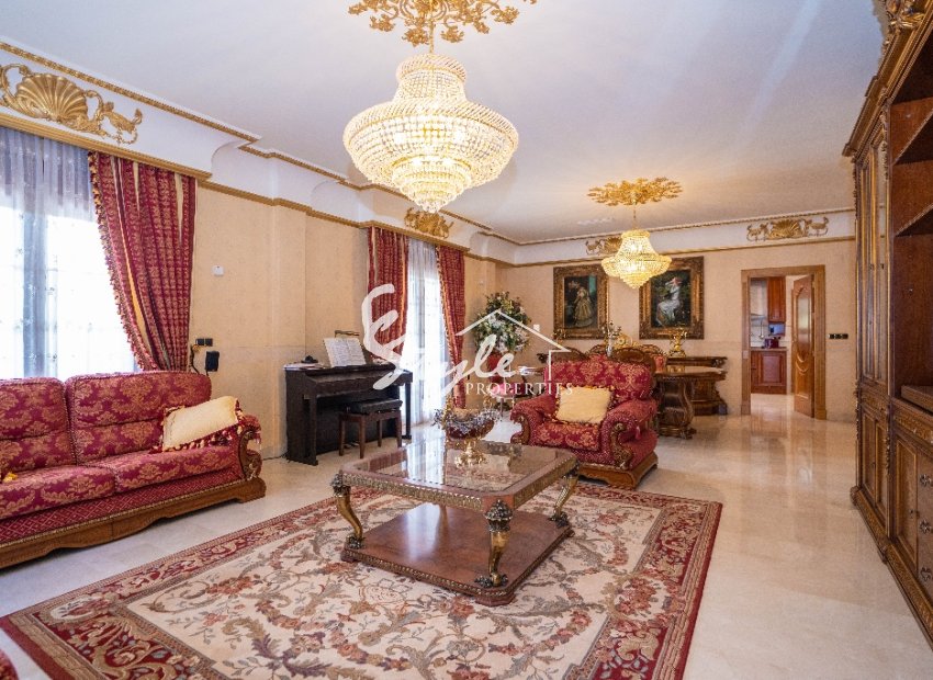 Resale - Villa - Campoamor