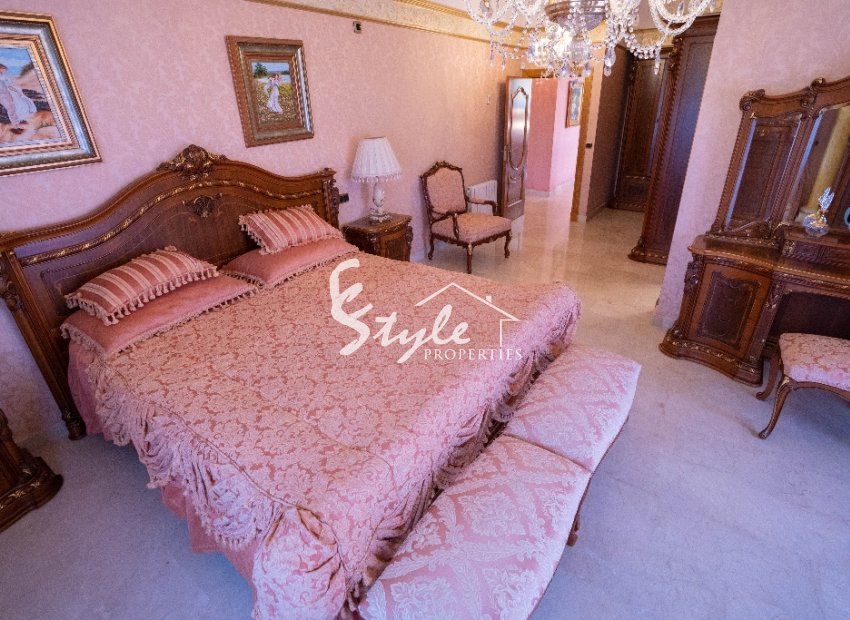 Resale - Villa - Campoamor