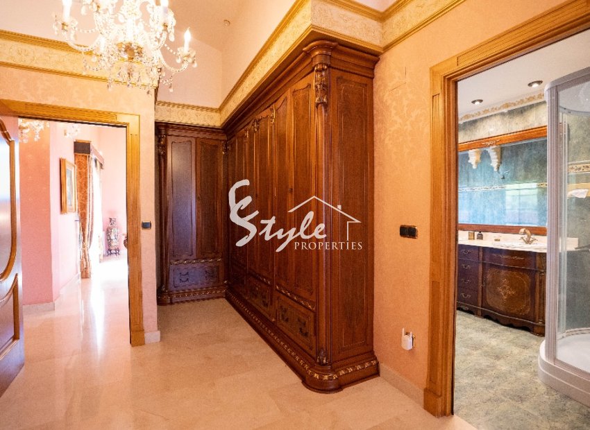 Resale - Villa - Campoamor