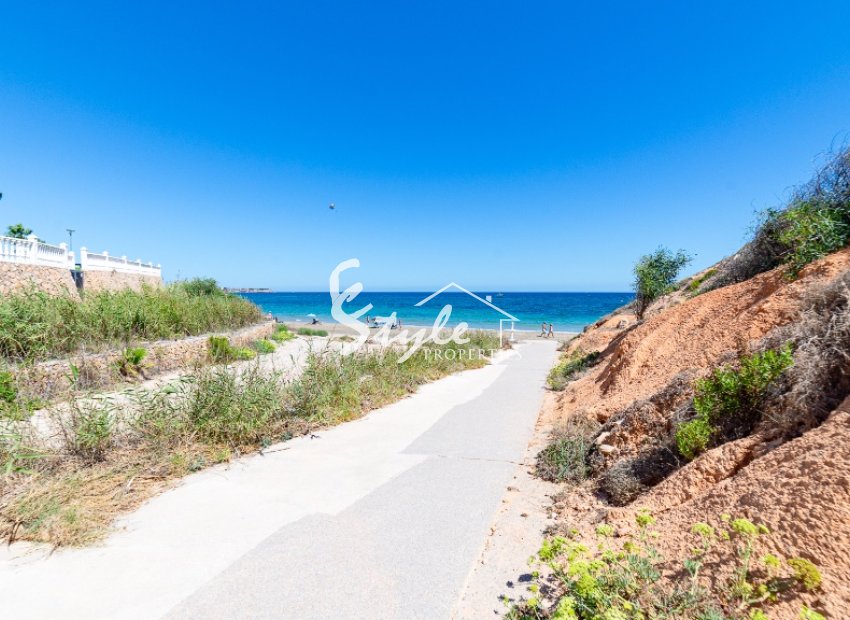 Resale - Villa - Campoamor