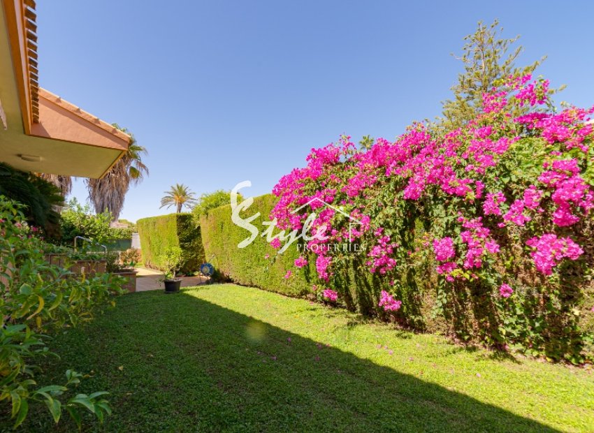 Resale - Villa - Campoamor