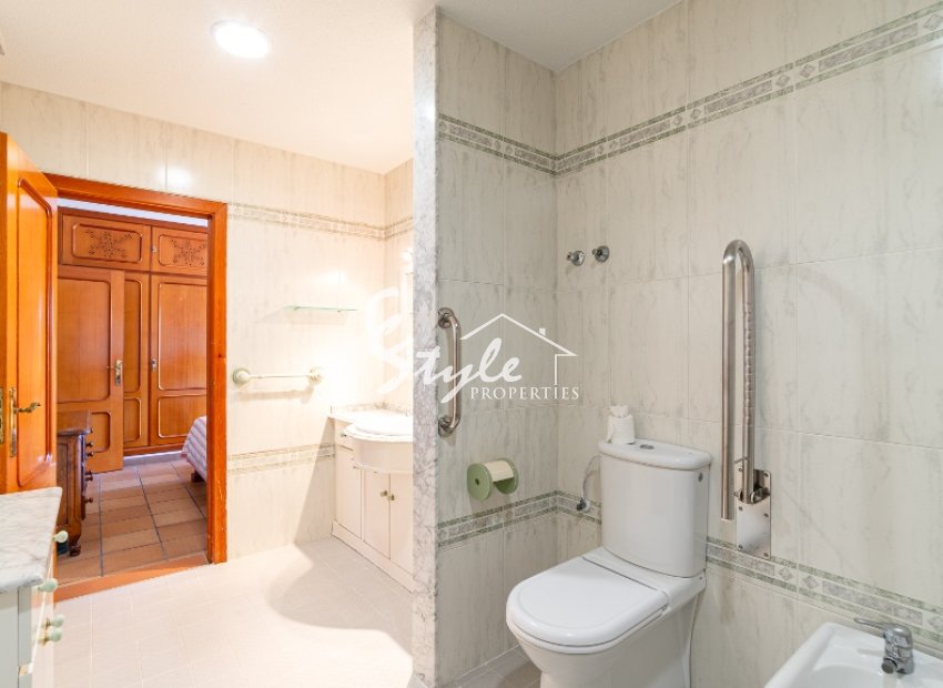 Resale - Villa - Campoamor