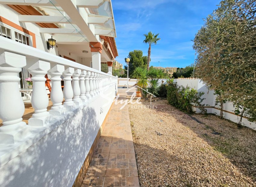 Resale - Villa - Campoamor