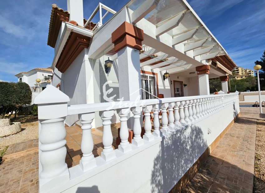 Resale - Villa - Campoamor