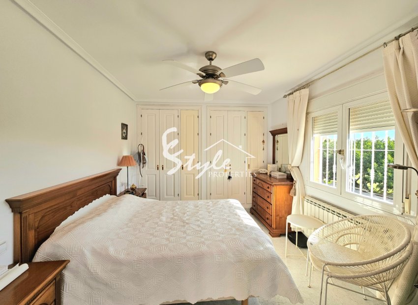 Resale - Villa - Campoamor