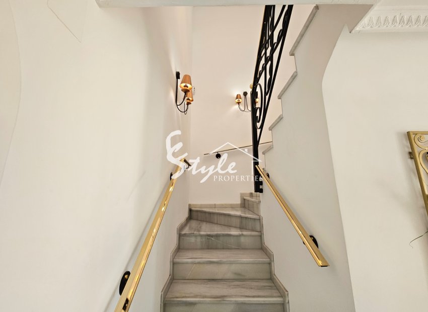 Resale - Villa - Campoamor