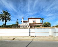 Resale - Villa - Campoamor