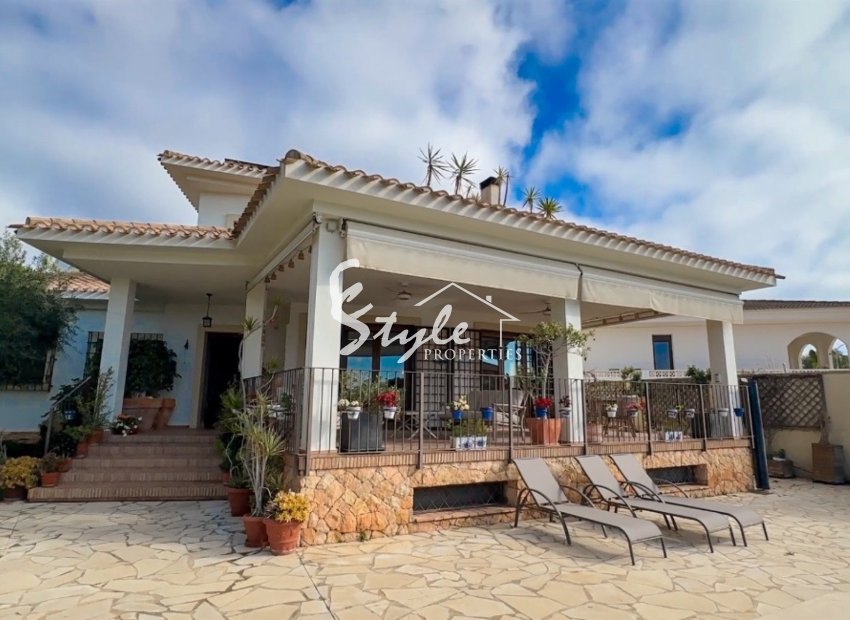 Resale - Villa - Campoamor
