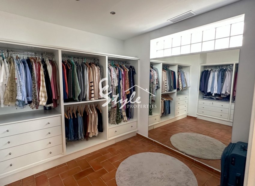 Resale - Villa - Campoamor