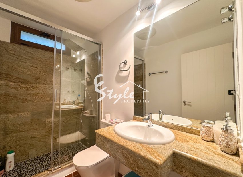 Resale - Villa - Campoamor